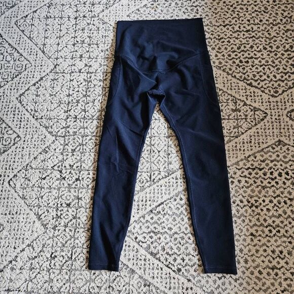 Old Navy Active Powersoft Extra High Rise Maternity Leggings in Navy Size Small - Picture 1 of 5